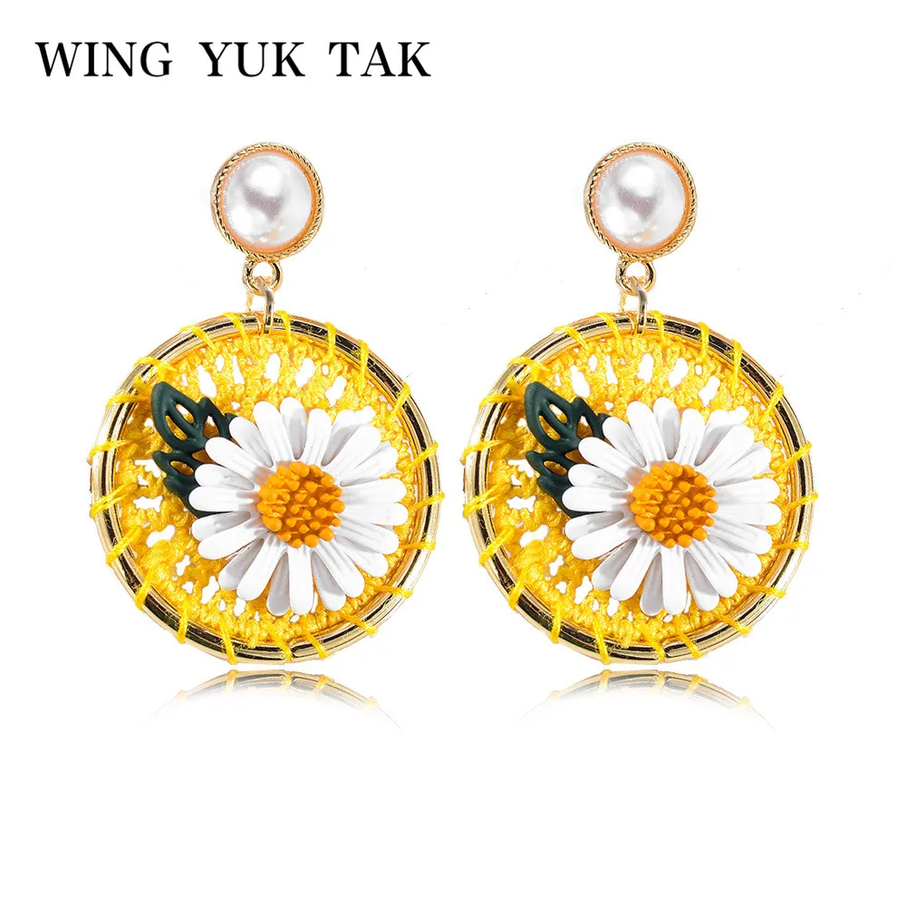 wing yuk tak Bohemian White Flowe Earrings for Women Fashion Statement Simulated Pearl Drop Earrings Wholesale
wing yuk tak Bohemian White Flowe Earrings for Women Fashion Statement Simulated Pearl Drop Earrings Wholesale