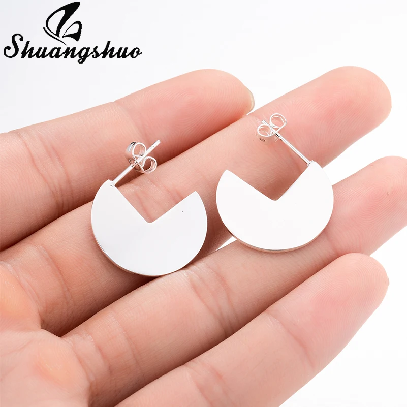 Shuangshuo Fashion Earrings Circle Stud Earrings for Women Geometric Earrings Kpop Earrings Wedding Engagement Jewelry bijoux
Shuangshuo Fashion Earrings Circle Stud Earrings for Women Geometric Earrings Kpop Earrings Wedding Engagement Jewelry bijoux