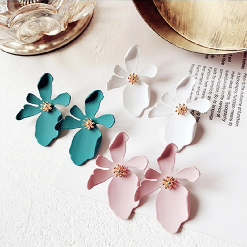 Korean Exaggerate Big Flower Plant Resin Earrings for Women Spray Paint Stud Earring Fashion Accessories elegant Wedding Jewelry
Korean Exaggerate Big Flower Plant Resin Earrings for Women Spray Paint Stud Earring Fashion Accessories elegant Wedding Jewelry