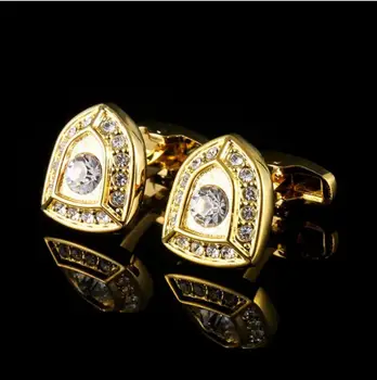 10pcs/lot Luxury Golden Shield Cufflnks Crystal 3D Design Medieval Design Cuff links History Coat Of Arms Jewelry Gift Men's
10pcs/lot Luxury Golden Shield Cufflnks Crystal 3D Design Medieval Design Cuff links History Coat Of Arms Jewelry Gift Men's