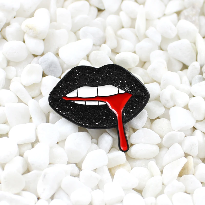 

Shiny black lips flowing out of red blood brooch Personality creative badge Shirt denim leather fashion accessories