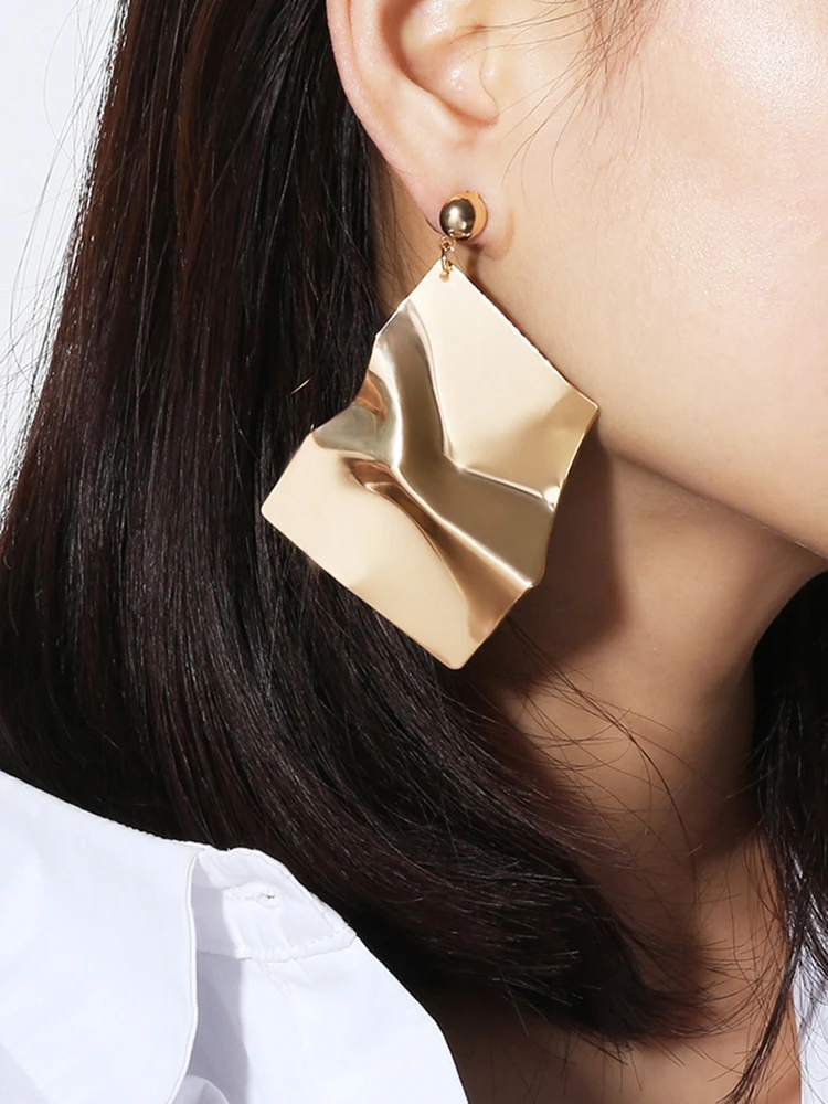 Personality Fashion Woman Earring Jackets Irregular Mirror Temperament Large Earrings Alloy Exaggeration Party Earrings
Personality Fashion Woman Earring Jackets Irregular Mirror Temperament Large Earrings Alloy Exaggeration Party Earrings