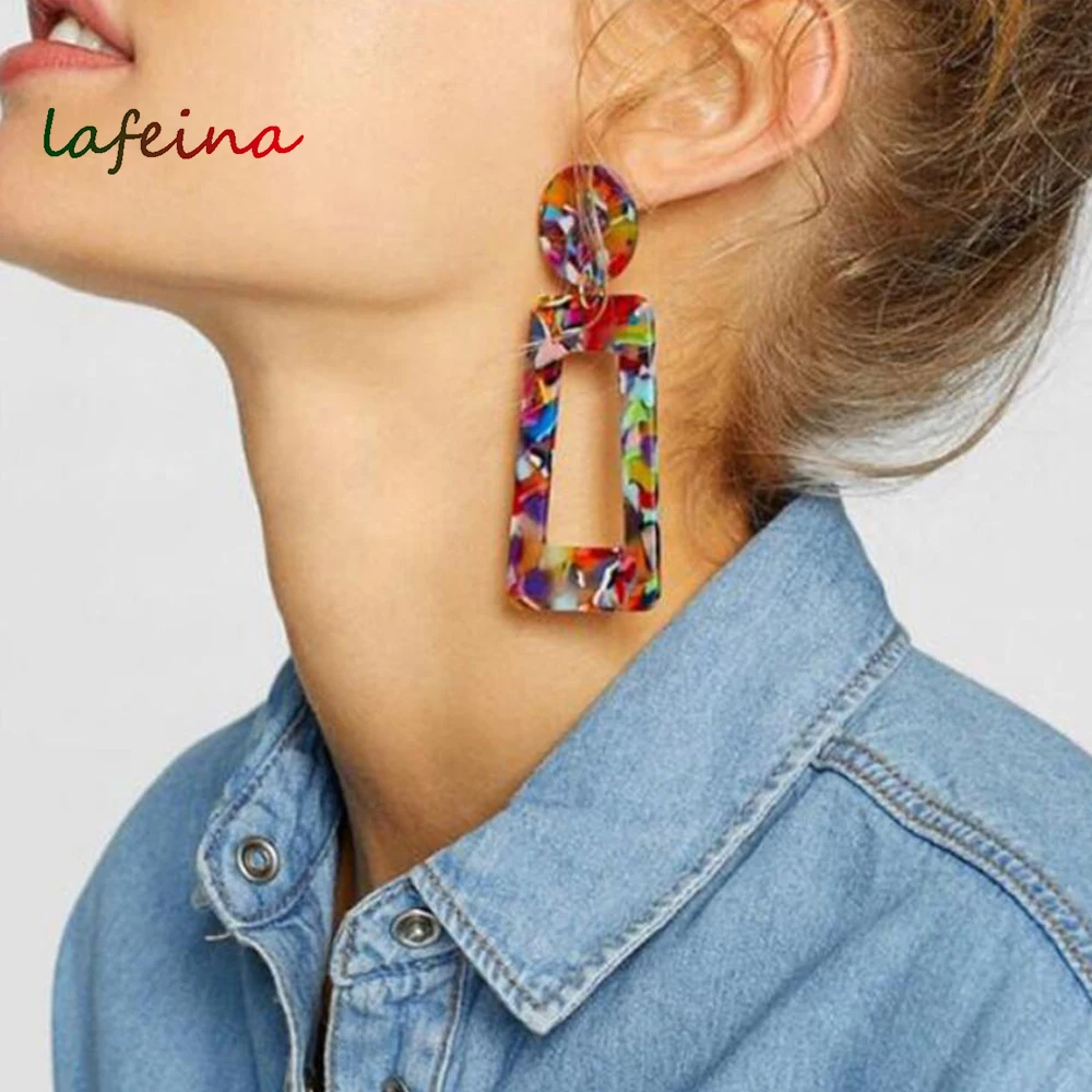 Big Vintage Earrings for Women Geometric Statement Earring 2019 Acetate plate Earing Hanging fashion jewelry trend
Big Vintage Earrings for Women Geometric Statement Earring 2019 Acetate plate Earing Hanging fashion jewelry trend