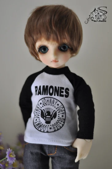 1/4 1/3 1/6 SD13 SD17 man boy aod dod msd Yosd sd bjd doll clothes T shirt tops M366
1/4 1/3 1/6 SD13 SD17 man boy aod dod msd Yosd sd bjd doll clothes T shirt tops M366