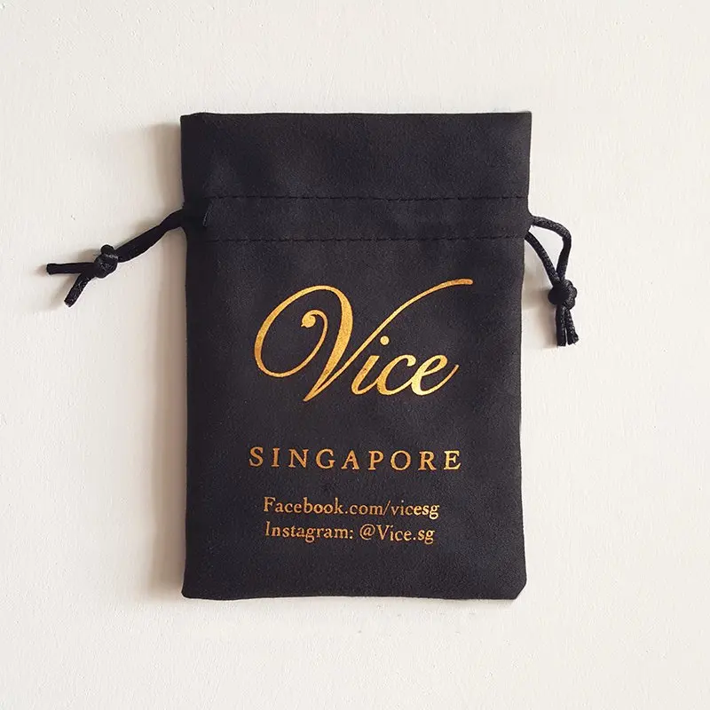 Wholesale 100pcs/lot Custom soft suede jewelry drawstring bag pouch printed logo by one side for gift jewerly bracelet pouch
Wholesale 100pcs/lot Custom soft suede jewelry drawstring bag pouch printed logo by one side for gift jewerly bracelet pouch