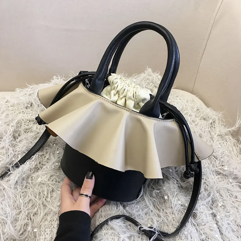 Spring Summer Women Designer Bags Sweet Lady Pleated Skirt Small Bucket Bags Personality Hangbag Mini Shoulder Messenger Bag
Spring Summer Women Designer Bags Sweet Lady Pleated Skirt Small Bucket Bags Personality Hangbag Mini Shoulder Messenger Bag