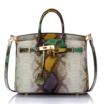 serpentine platinum leather bag large bag European and American fashion trend female shoulder portable bag A2475
serpentine platinum leather bag large bag European and American fashion trend female shoulder portable bag A2475