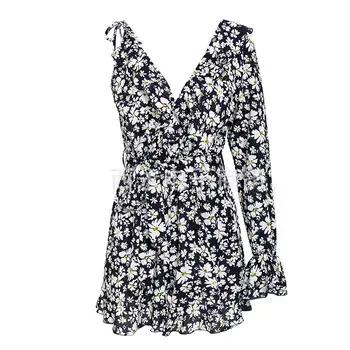 Single Shouder Sexy ruffles v-neck women playsuit Elegant floral print female short jumpsuit romper Summer beach wear overalls
Single Shouder Sexy ruffles v-neck women playsuit Elegant floral print female short jumpsuit romper Summer beach wear overalls