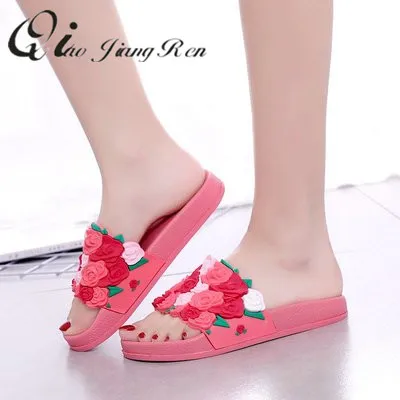 Summer cool slippers flowers Ms. home plastic slippers bathroom shower casual shoes soft bottom non-slip female word beach shoes
Summer cool slippers flowers Ms. home plastic slippers bathroom shower casual shoes soft bottom non-slip female word beach shoes