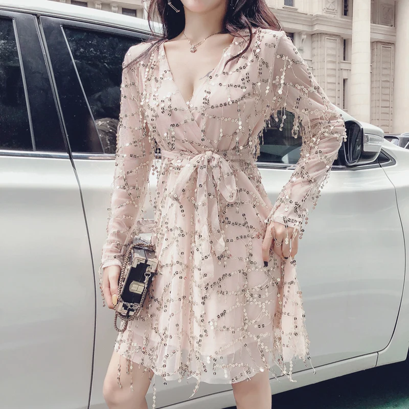 fashion brand designer Women's Clothing spring fall v-neck dresses female mesh sequined dress party black vestidos new
fashion brand designer Women's Clothing spring fall v-neck dresses female mesh sequined dress party black vestidos new