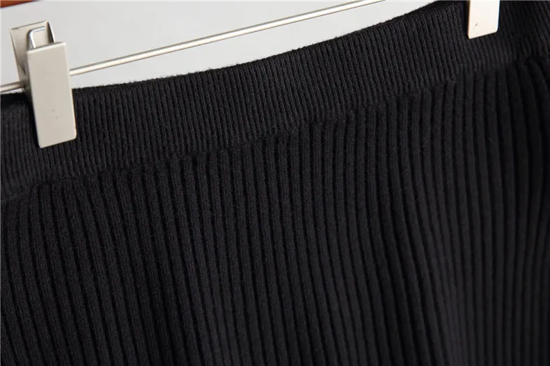 4443266162_2000613867