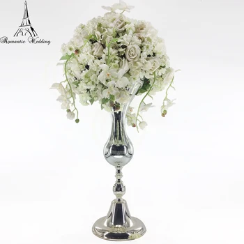 Elegant Gold Silver Short Small Metal Flower Vases Trophy Shape 3 Sizes for Wedding Event Party Decoration
Elegant Gold Silver Short Small Metal Flower Vases Trophy Shape 3 Sizes for Wedding Event Party Decoration