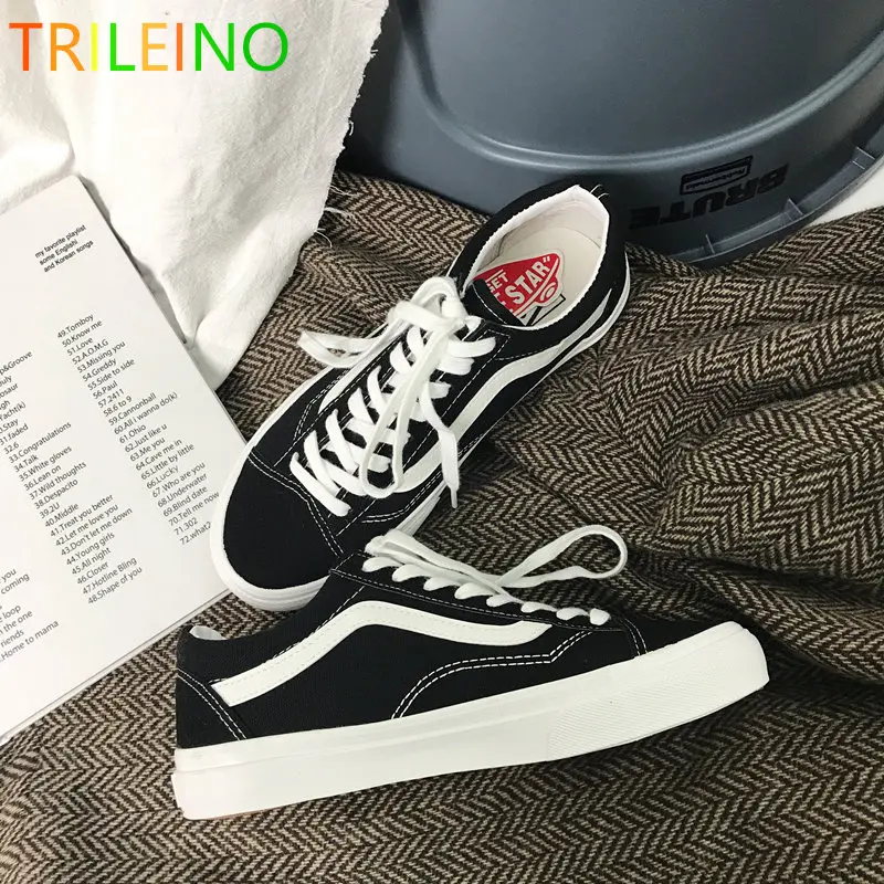 VANSGET low-top CLASSICS Unisex MEN BLACK WHITE canvas shoes old Small toe cap skool Sports Skateboarding shoes adult sneakers
VANSGET low-top CLASSICS Unisex MEN BLACK WHITE canvas shoes old Small toe cap skool Sports Skateboarding shoes adult sneakers