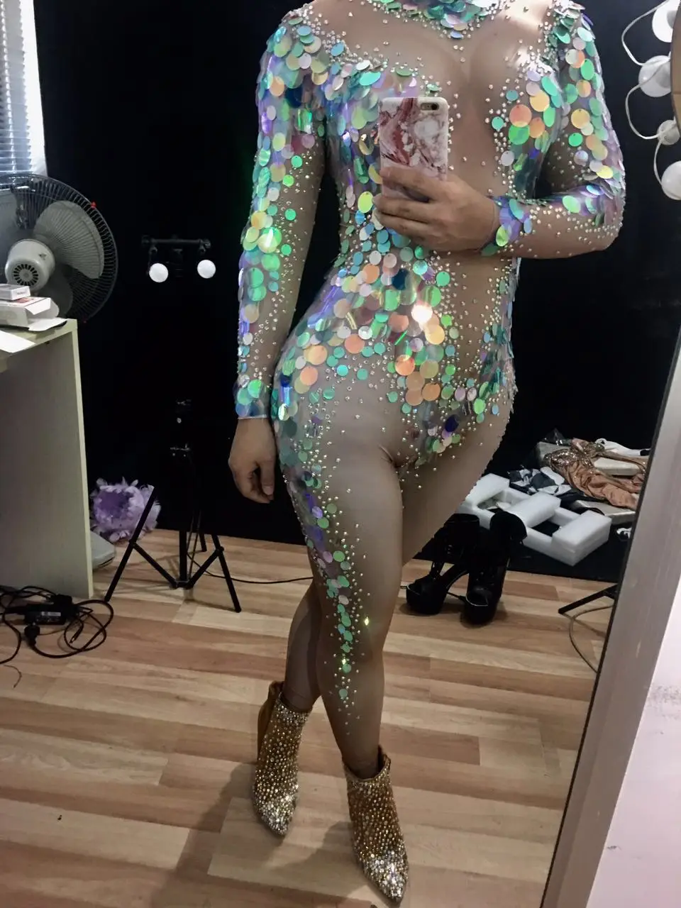 Sexy Mermaid Sequins Jumpsuit Women Leggings Crystals Outfit Party Costumes Stage BodySuit Rhinestones Skinny Stretch Rompers
Sexy Mermaid Sequins Jumpsuit Women Leggings Crystals Outfit Party Costumes Stage BodySuit Rhinestones Skinny Stretch Rompers