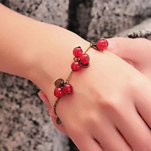 Bracelets Vintage à breloques en cerise rouge pour femmes, petite pièce de monnaie, belle perle, cadeau pour filles, offre spéciale 2