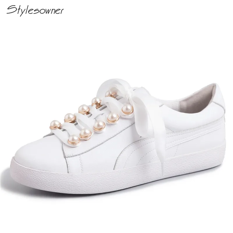 Stylesowner White Shoes Ladies Thick Sneaker Platform Zapatos De Mujer String Bead Chaussure Pearl Beading Ladies Casual Shoes
Stylesowner White Shoes Ladies Thick Sneaker Platform Zapatos De Mujer String Bead Chaussure Pearl Beading Ladies Casual Shoes