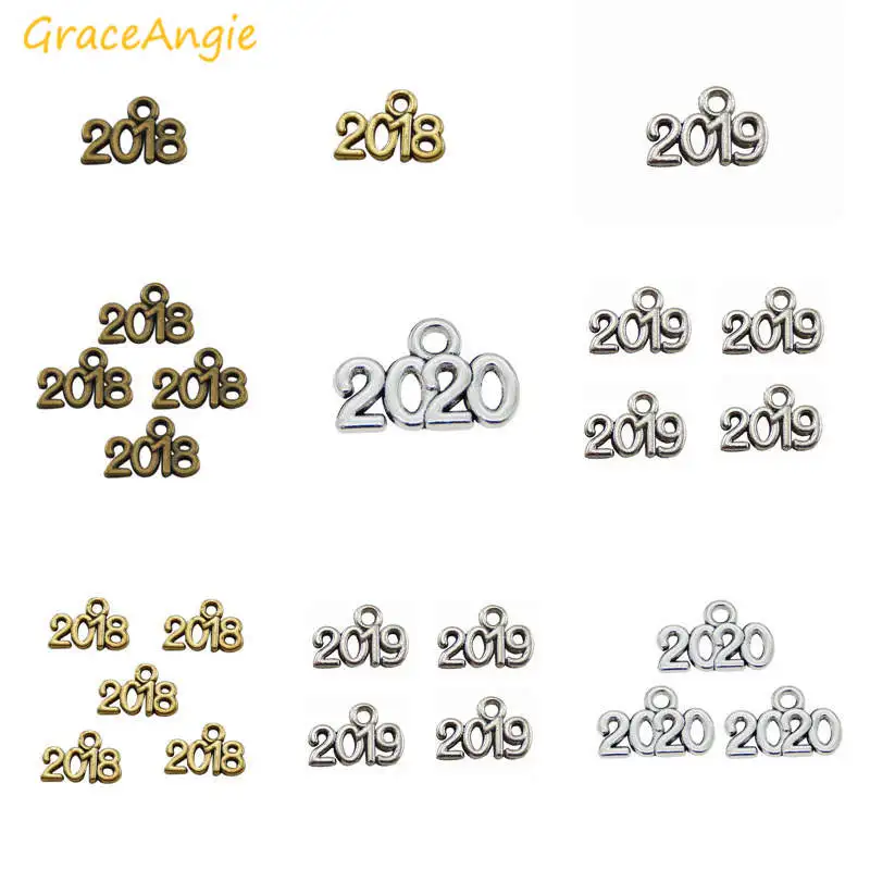 100 pcs Number 2018 2019 2020 Silver Bronze Gold Zinc Alloy Charms Bracelet Necklace Keychain Pendant DIY Women Jewelry Decor
100 pcs Number 2018 2019 2020 Silver Bronze Gold Zinc Alloy Charms Bracelet Necklace Keychain Pendant DIY Women Jewelry Decor