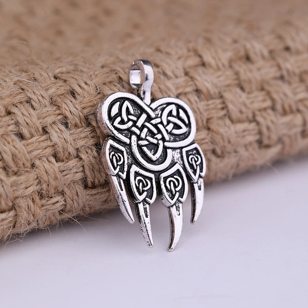 Minima Viking Slavic Pendant for Necklace Veles God Symbol Warding Veles Wolf Paw Talisman Amulet Wicca Charm for Jewelry Making
Minima Viking Slavic Pendant for Necklace Veles God Symbol Warding Veles Wolf Paw Talisman Amulet Wicca Charm for Jewelry Making
