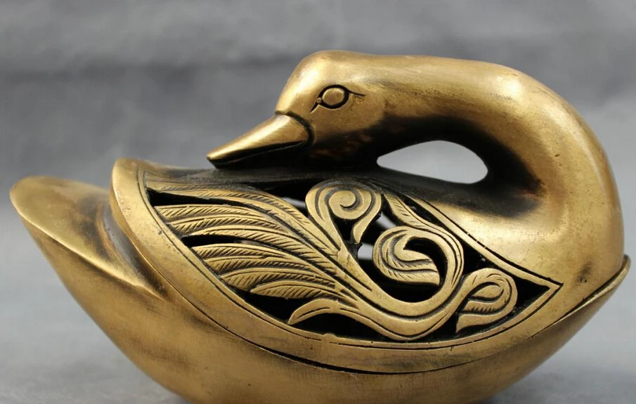 song voge gem S2811 7" Chinese Bronze FengShui Flower Duck Head Statue YuanBao Incense Burner Censer
song voge gem S2811 7" Chinese Bronze FengShui Flower Duck Head Statue YuanBao Incense Burner Censer