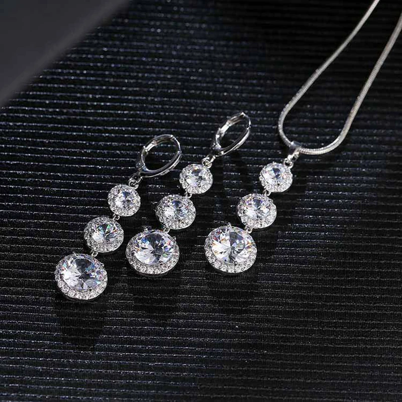 Zircon Necklace Earrings Set Long Drops Full Drill Two-Piece Hypoallergenic Jewelry Set
Zircon Necklace Earrings Set Long Drops Full Drill Two-Piece Hypoallergenic Jewelry Set