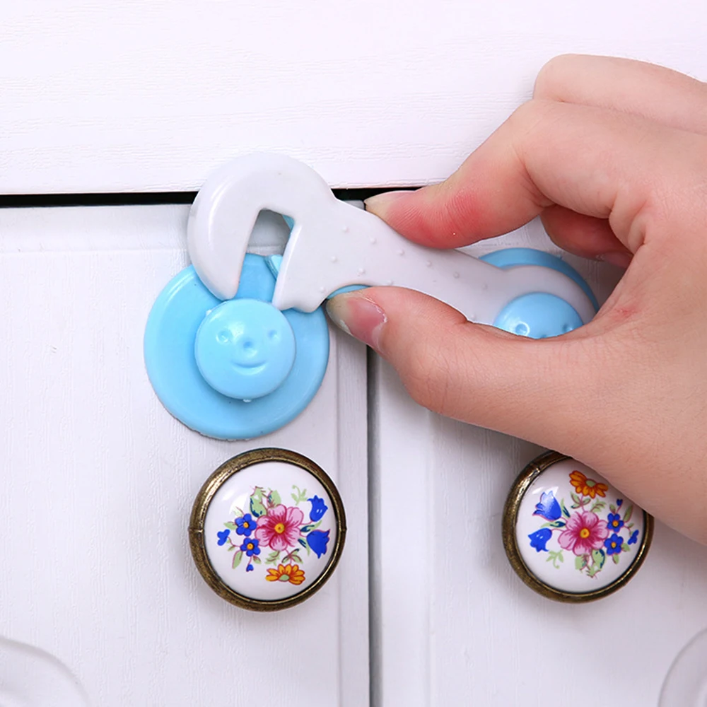 1PC Multi-function Child Baby Safety Lock Cupboard Cabinet Door Drawer Safety Locks Children Security Protector Baby Care
1PC Multi-function Child Baby Safety Lock Cupboard Cabinet Door Drawer Safety Locks Children Security Protector Baby Care