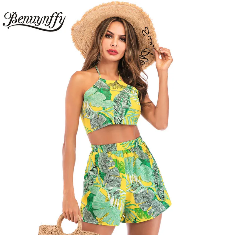 Benuynffy Bohemian Women Summer Two Piece Set Boho Tropical print Sexy Backless Halter Top with Shorts Womens Clothing Sets
Benuynffy Bohemian Women Summer Two Piece Set Boho Tropical print Sexy Backless Halter Top with Shorts Womens Clothing Sets