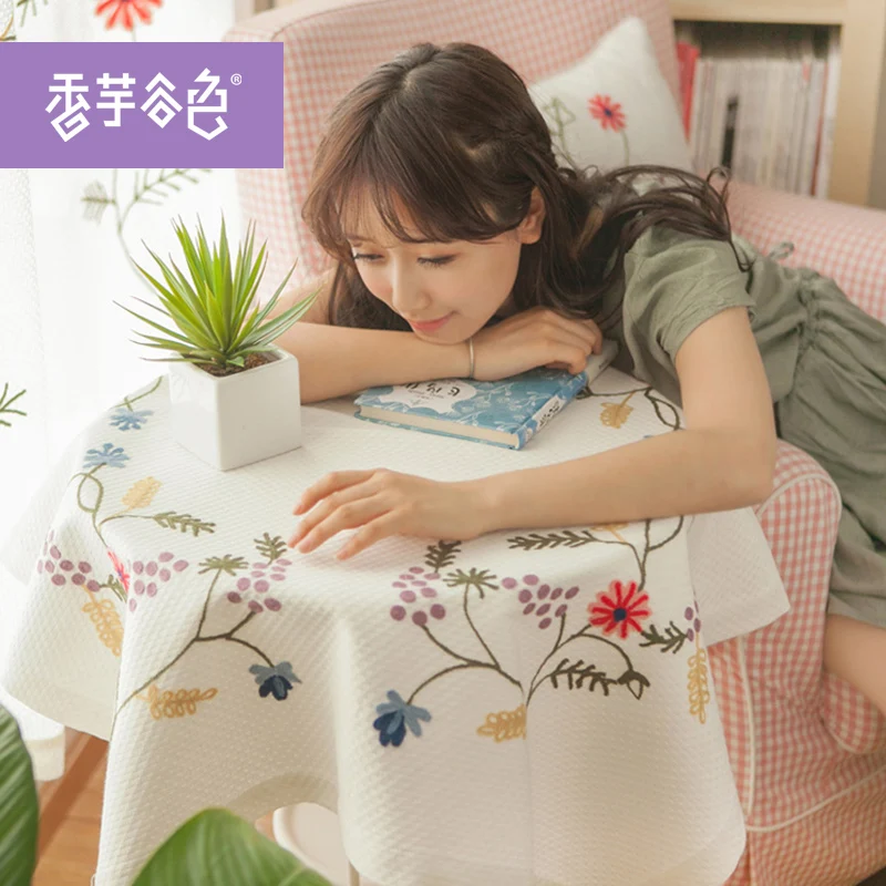 Rural Style Chinese Tranditional Embroidered Table cloth White Fresh Tablecloth Many Size For Choice
Rural Style Chinese Tranditional Embroidered Table cloth White Fresh Tablecloth Many Size For Choice