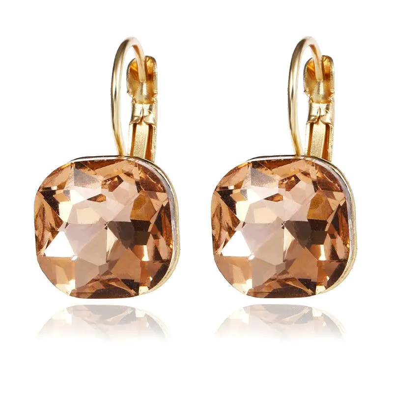 New Fashion Flower Stud Earrings Statement bijoux 6 Color Vintage Punk Silver Color Crystal Earring for Women Lover Wedding
New Fashion Flower Stud Earrings Statement bijoux 6 Color Vintage Punk Silver Color Crystal Earring for Women Lover Wedding