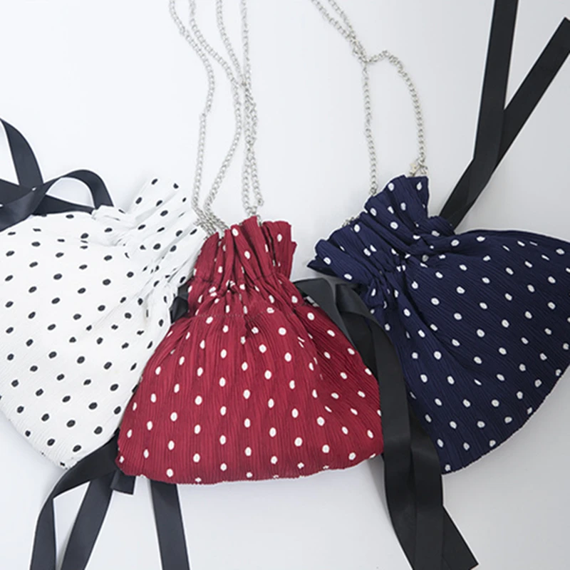 YILE Folded Chiffon Dots Drawstring Pouch Phone Bag Cross Body Alloy Chain 3 Colors to choose
YILE Folded Chiffon Dots Drawstring Pouch Phone Bag Cross Body Alloy Chain 3 Colors to choose