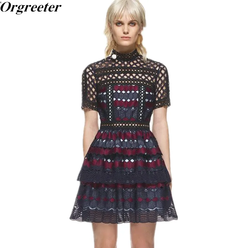 Orgreeter High Quality Self portrait Female Lace Dresses 2018 Autumn Fashion Runway Style Short sleeves Patchwork Hollow Dress
Orgreeter High Quality Self portrait Female Lace Dresses 2018 Autumn Fashion Runway Style Short sleeves Patchwork Hollow Dress