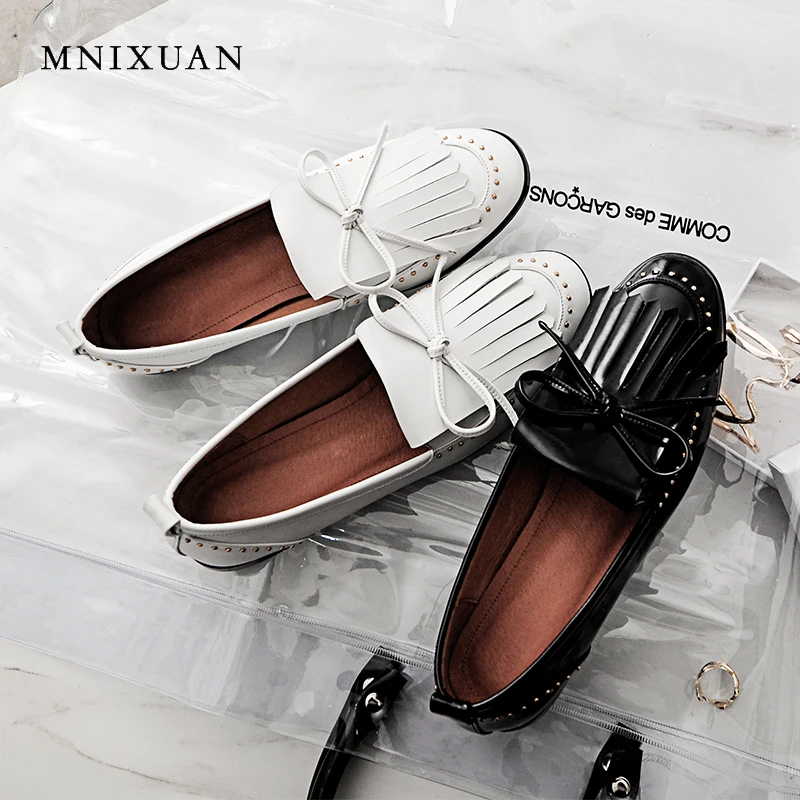 MNIXUAN Office women Bullock oxfords shoes 2019 new autumn round toe leather Hollow fringe shoes block low heels big size 34-43
MNIXUAN Office women Bullock oxfords shoes 2019 new autumn round toe leather Hollow fringe shoes block low heels big size 34-43