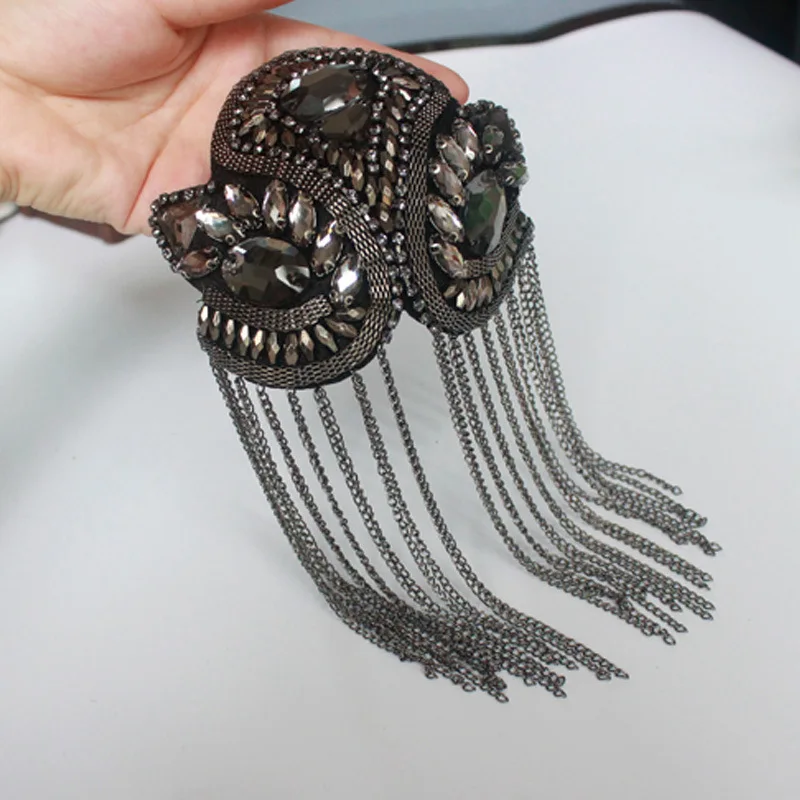 Handmade big size jewelery tassel big shoulder brooch epaulet /epaulettes spikes/escapulario blazer accessories/pin
Handmade big size jewelery tassel big shoulder brooch epaulet /epaulettes spikes/escapulario blazer accessories/pin