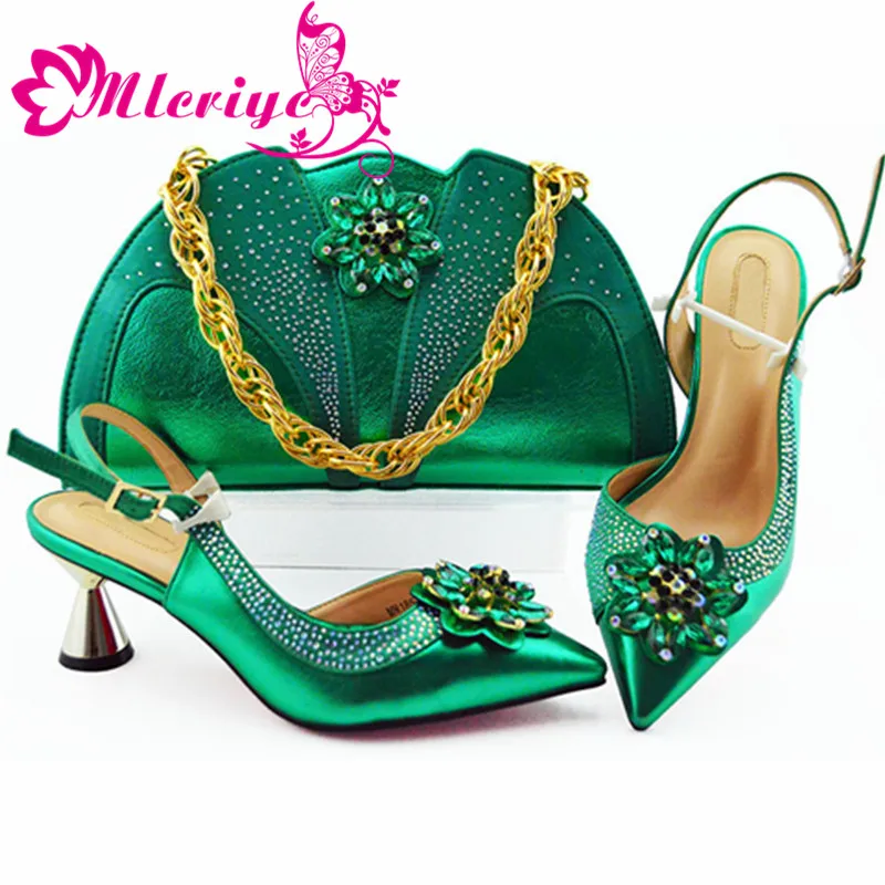 New Arrival Italian Shoe and Bag Set for Party In Women Summer High Heeled Shoes for Women African Party Pumps Block Heel Shoes
New Arrival Italian Shoe and Bag Set for Party In Women Summer High Heeled Shoes for Women African Party Pumps Block Heel Shoes