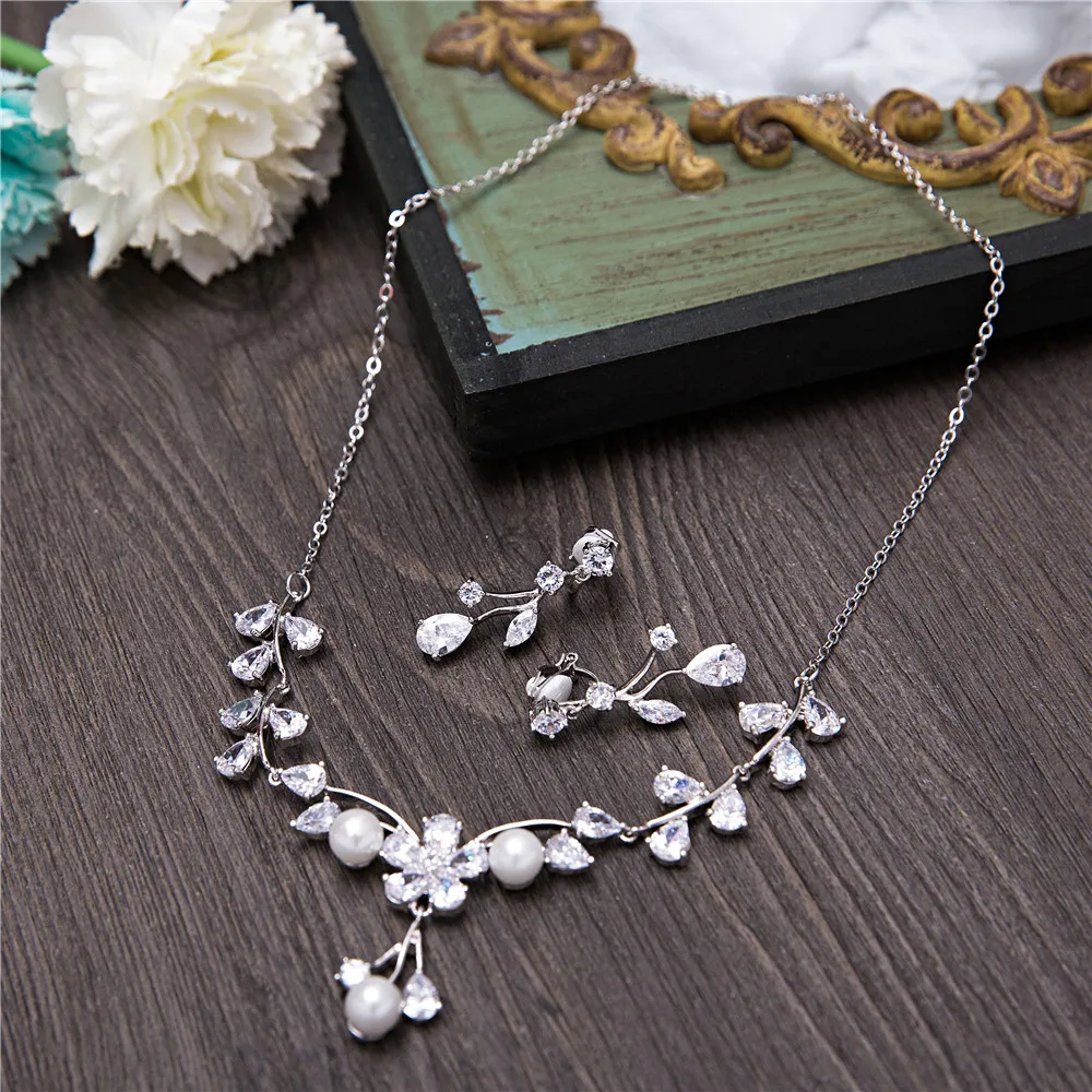 Pear Cut Cubic Zirconia Necklace Statement with Drop Earrings Bride Engagement Jewelry Set Zircon Flower Choker Women Party Gift
Pear Cut Cubic Zirconia Necklace Statement with Drop Earrings Bride Engagement Jewelry Set Zircon Flower Choker Women Party Gift