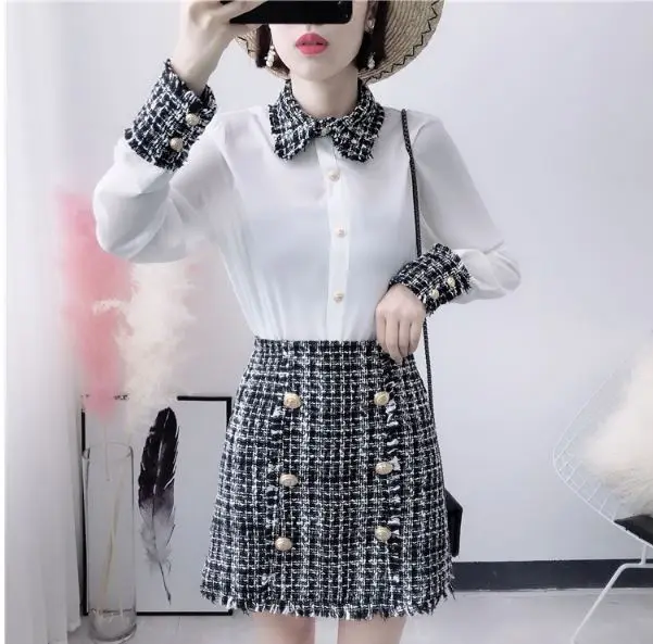 2018 Spring Fashion High Quality Women Tweed Chiffon Spliced Lion Button Shirt + Tweed High Waist Mini Skirt 2 Piece Skirt Set
2018 Spring Fashion High Quality Women Tweed Chiffon Spliced Lion Button Shirt + Tweed High Waist Mini Skirt 2 Piece Skirt Set