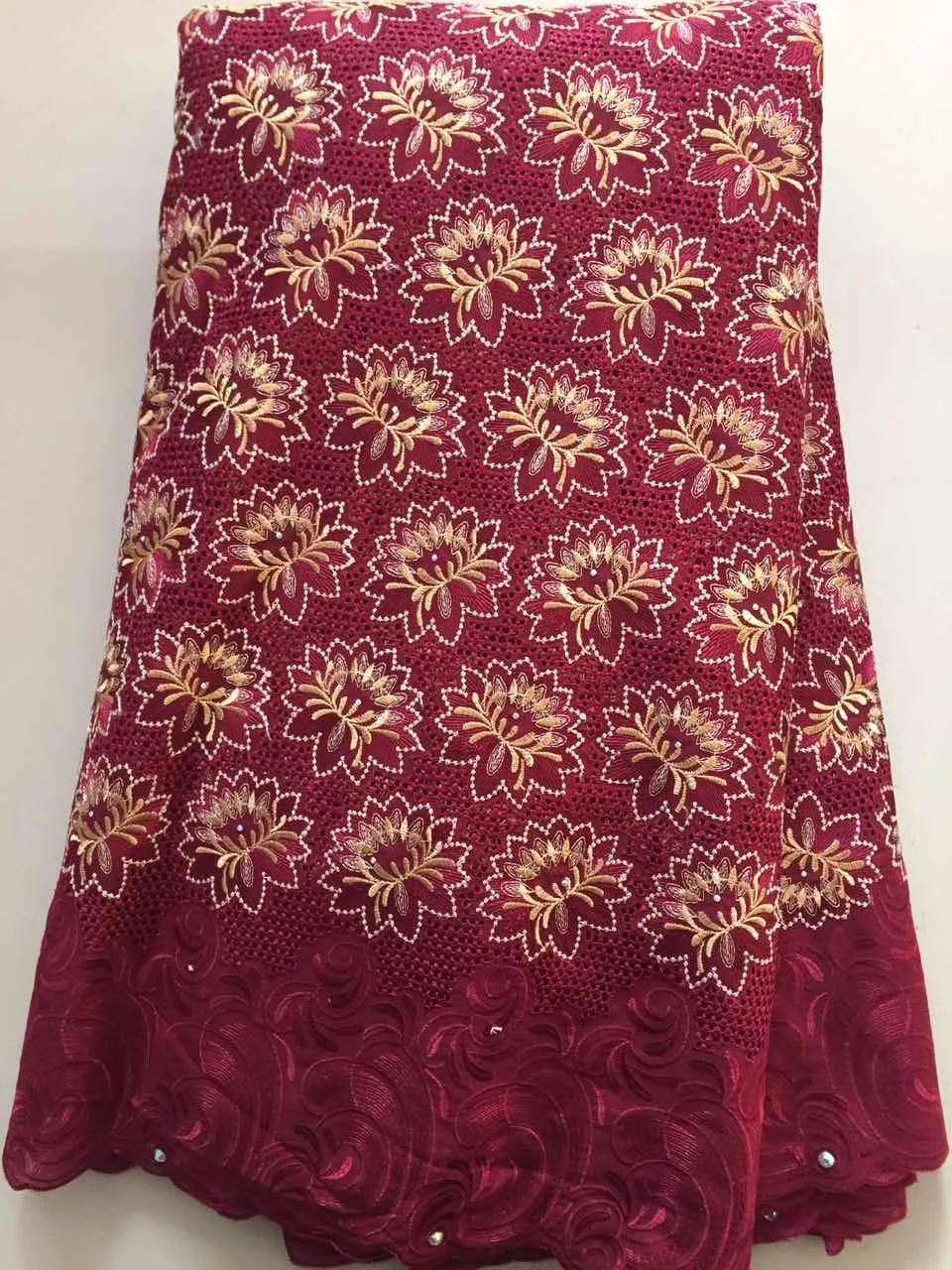 Newest Flower style African Cotton Lace Fabric High Quality Swiss Voile Lace In Switzerland African lace fabric with Stones
Newest Flower style African Cotton Lace Fabric High Quality Swiss Voile Lace In Switzerland African lace fabric with Stones