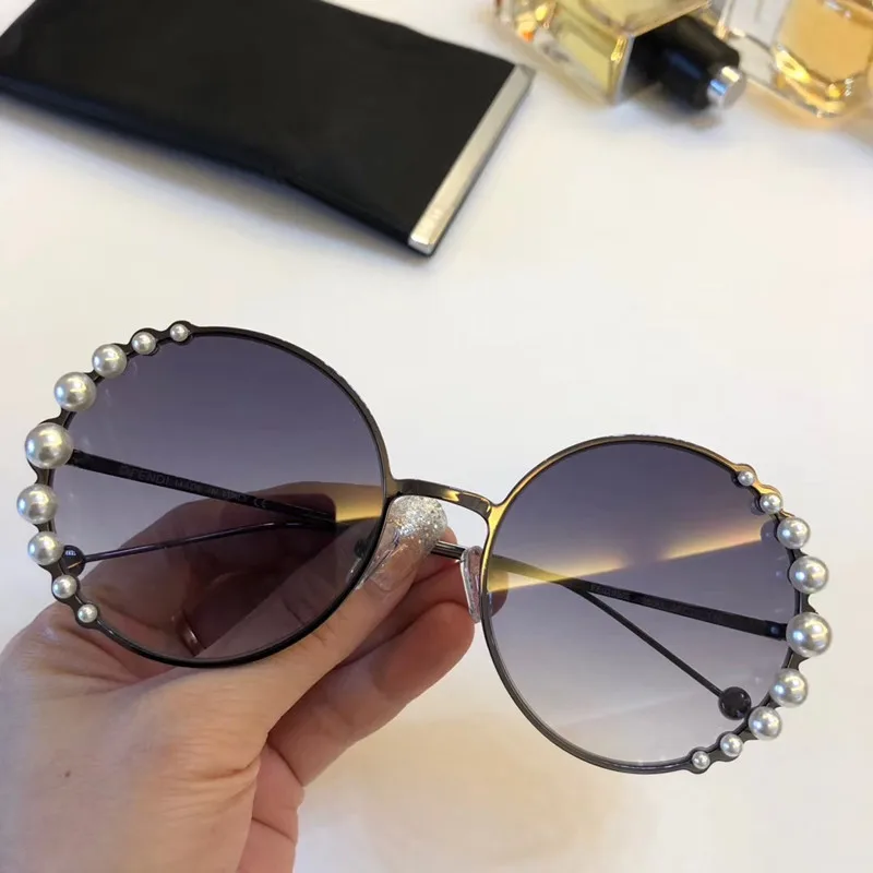 20190705003 Fashion Retro V Logo Ma Mars Sunglasses Designer Lady Mirror Sun Glasses Vintage Female flat lens Glasses for Women
20190705003 Fashion Retro V Logo Ma Mars Sunglasses Designer Lady Mirror Sun Glasses Vintage Female flat lens Glasses for Women