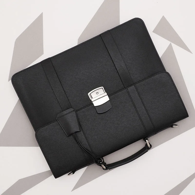 Simple Business Men's Handbag Casual Shoulder Bag Large Capacity Genuine Leather Briefcase.
Simple Business Men's Handbag Casual Shoulder Bag Large Capacity Genuine Leather Briefcase.