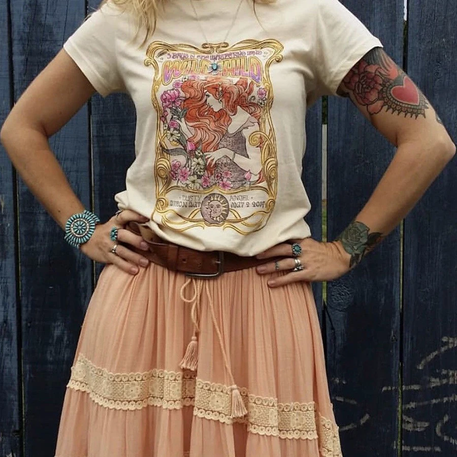 KHALEE YOSE Beige Wild Child Tee Print Retro Tee Top Women Short Sleeve Cotton Pullover Boho Hippie Chic Shirts 2019 Summer
KHALEE YOSE Beige Wild Child Tee Print Retro Tee Top Women Short Sleeve Cotton Pullover Boho Hippie Chic Shirts 2019 Summer