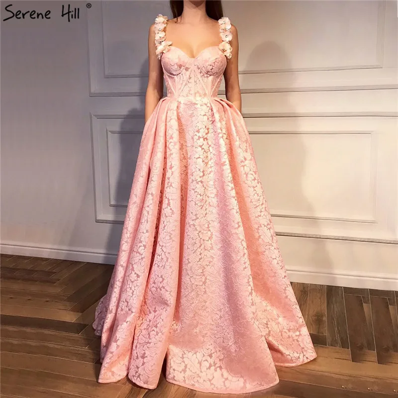 Dubai Pink Sleeveless Sexy Prom Dresses Design 2019 Real Photo Flowers Crystal Lace Prom Gowns Serene Hill BLA6522
Dubai Pink Sleeveless Sexy Prom Dresses Design 2019 Real Photo Flowers Crystal Lace Prom Gowns Serene Hill BLA6522