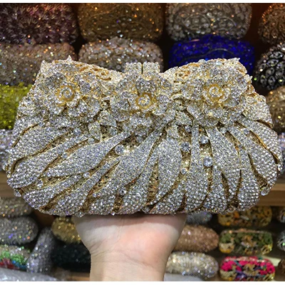 XIYUAN BRAND Multi Crystal Flower Rose Women Crystal Purse Evening Clutch Bag Bridal Diamond Clutch Wedding Party Minaudiere
XIYUAN BRAND Multi Crystal Flower Rose Women Crystal Purse Evening Clutch Bag Bridal Diamond Clutch Wedding Party Minaudiere