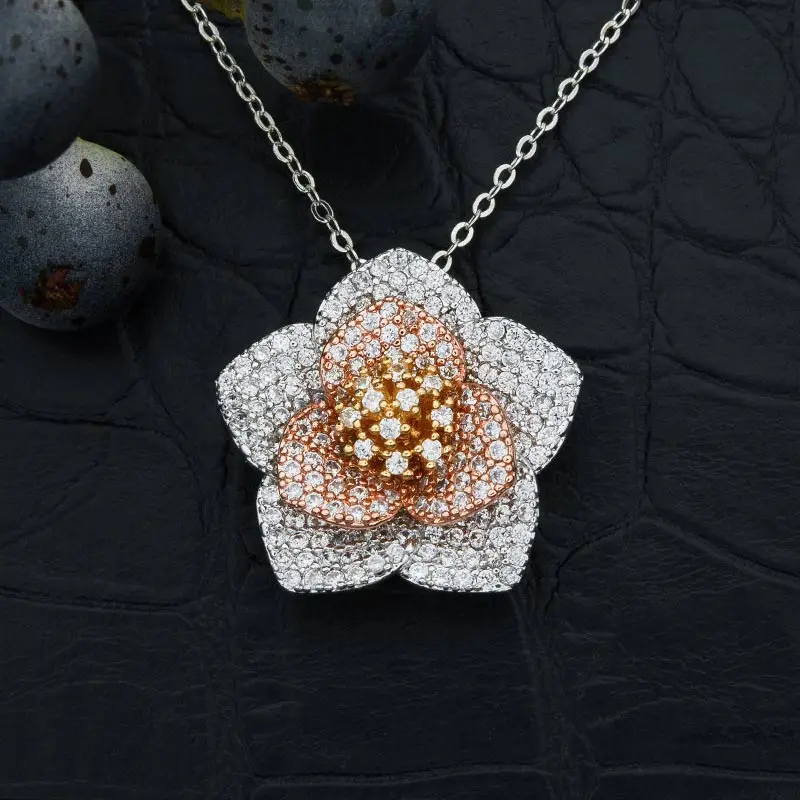 High Quality Hot Sale Blooming Flower Pendant Necklace Luxury Cubic Zirconia Fashion Flower Brass Bijouterie Gift
High Quality Hot Sale Blooming Flower Pendant Necklace Luxury Cubic Zirconia Fashion Flower Brass Bijouterie Gift