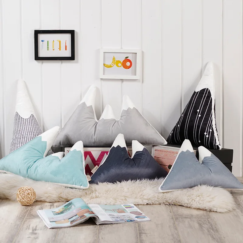 Yamagata pillow sofa Cushion Children's toy pillow Nordic Style Snow Mountain pattern Cushion Plush cotton Lumbar pillow
Yamagata pillow sofa Cushion Children's toy pillow Nordic Style Snow Mountain pattern Cushion Plush cotton Lumbar pillow