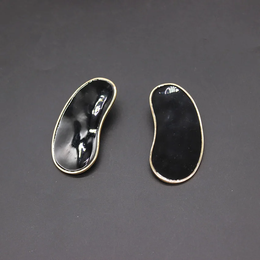 Baroque fashion earrings geometric court retro leaf wild catwalk earrings Beauty shot temperament earrings 893
Baroque fashion earrings geometric court retro leaf wild catwalk earrings Beauty shot temperament earrings 893