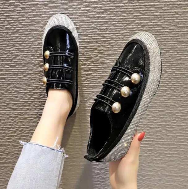 2019 New Pearl Soft Leather Rhinestone Women Casual Shoes Loafers Sneakers Party Female Shoes Flat Espadrilles
2019 New Pearl Soft Leather Rhinestone Women Casual Shoes Loafers Sneakers Party Female Shoes Flat Espadrilles