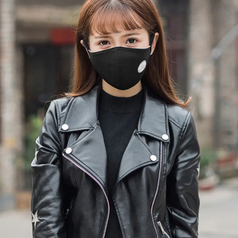 Luminous Anime Mouth Mask Air Pollution Respirator Anti Dust Windproof Face Mask For PM2.5 Fluorescence Black Mouth Cover
Luminous Anime Mouth Mask Air Pollution Respirator Anti Dust Windproof Face Mask For PM2.5 Fluorescence Black Mouth Cover