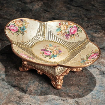 The Paris festival of European fruit dish room decor decoration luxury retro retro Home Furnishing large fruit plate
The Paris festival of European fruit dish room decor decoration luxury retro retro Home Furnishing large fruit plate