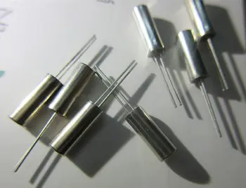 20PCS Crystal oscillator 32.768KHZ Cylindrical 3 * 8 mm Quartz crystal, 32768 6PF
20PCS Crystal oscillator 32.768KHZ Cylindrical 3 * 8 mm Quartz crystal, 32768 6PF