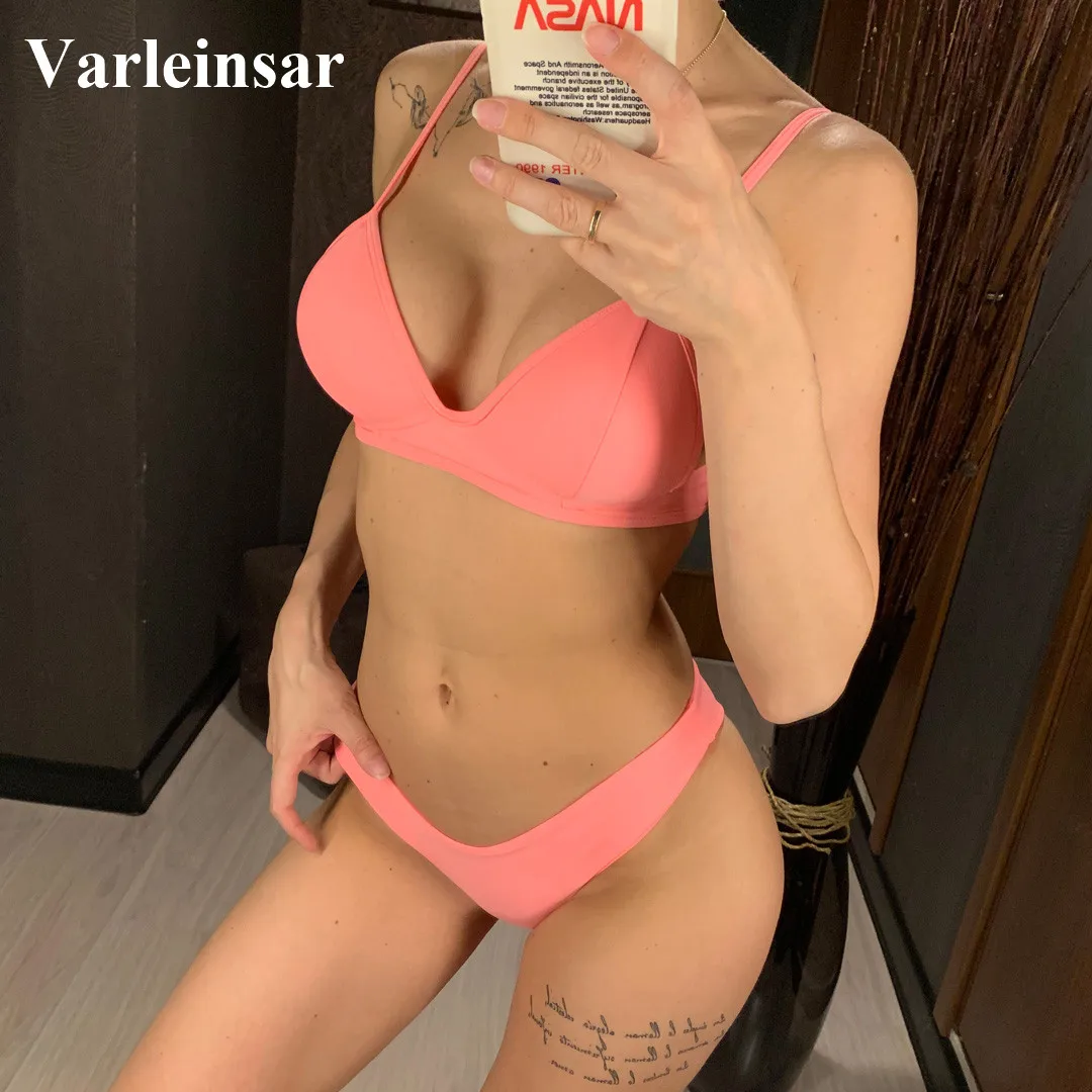 2019 Thong Bikini Push Up Swimsuit Female Swimwear Women Two-pieces Bikini set With Bra Cup Bather Bathing Suit Swim V1332
2019 Thong Bikini Push Up Swimsuit Female Swimwear Women Two-pieces Bikini set With Bra Cup Bather Bathing Suit Swim V1332