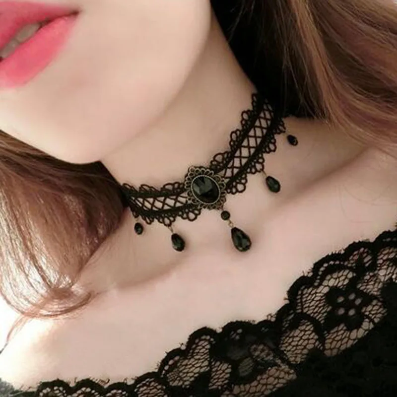 Chokers Black Flower Rhinestone Choker Necklace Women Bijoux Fashion velvet choker Jewelry Accessories C59
Chokers Black Flower Rhinestone Choker Necklace Women Bijoux Fashion velvet choker Jewelry Accessories C59
